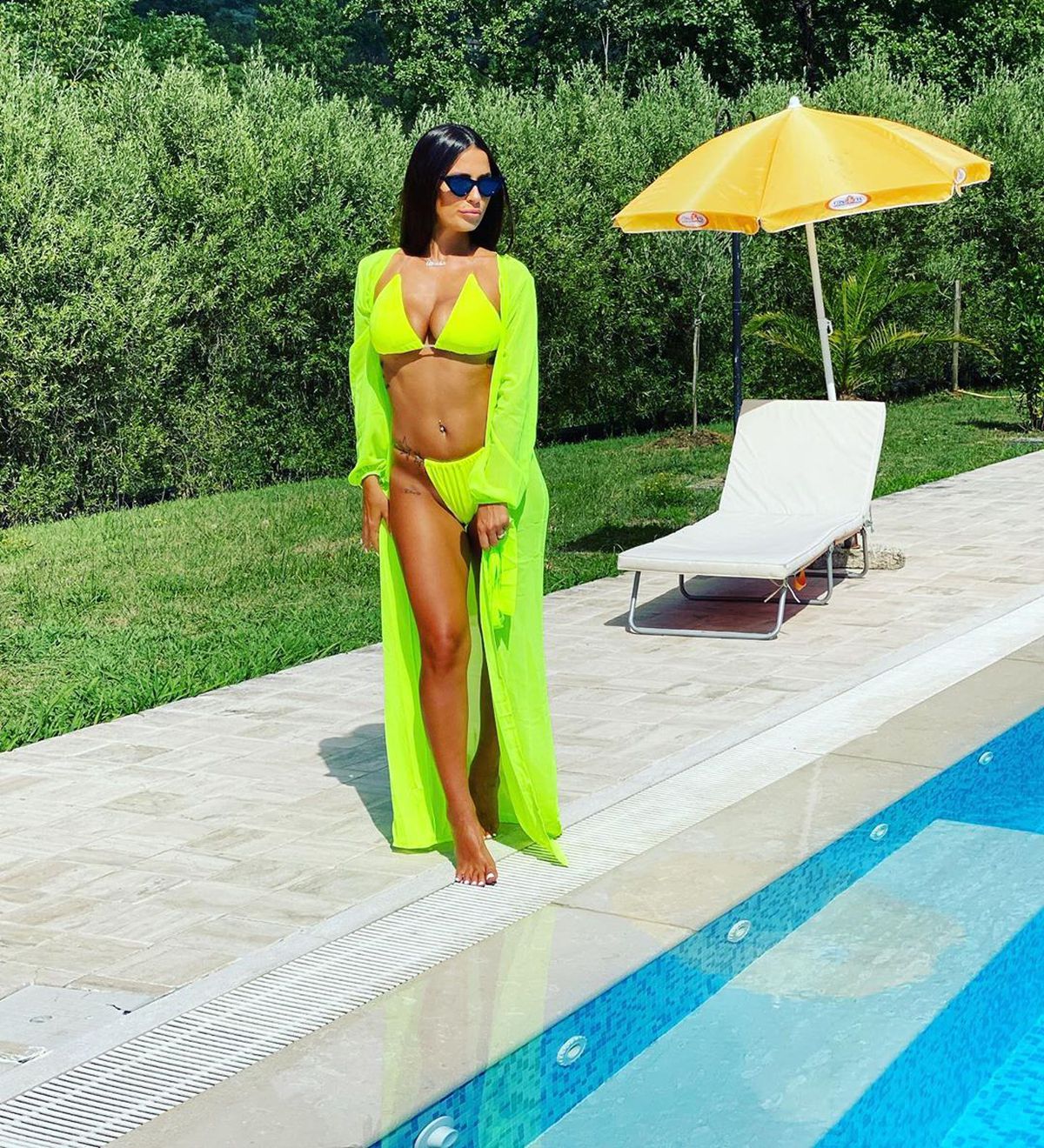 GALERIE FOTO Alessia, escapadă la mare cu logodnicul înainte de reluarea campionatului