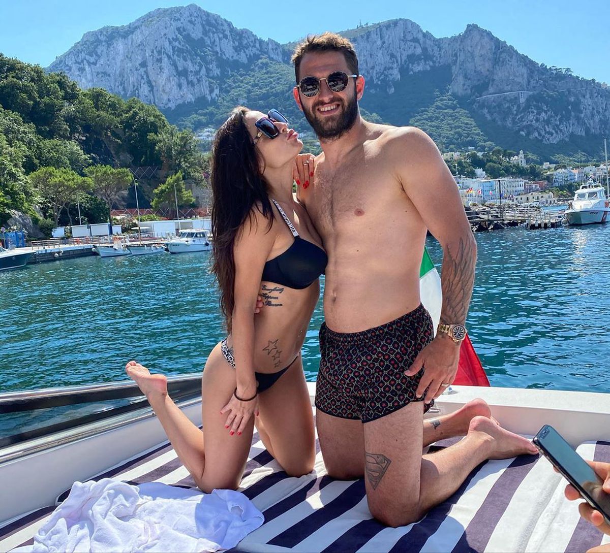 GALERIE FOTO Alessia, escapadă la mare cu logodnicul înainte de reluarea campionatului