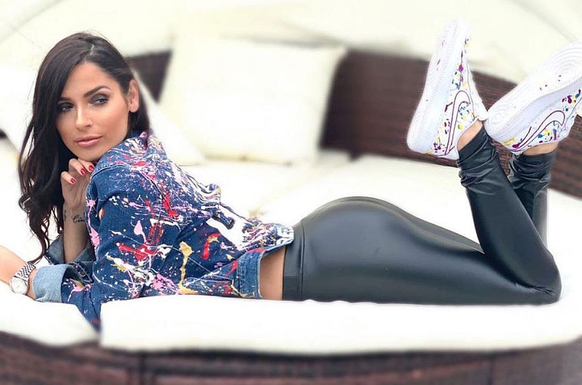 GALERIE FOTO Alessia, escapadă la mare cu logodnicul înainte de reluarea campionatului