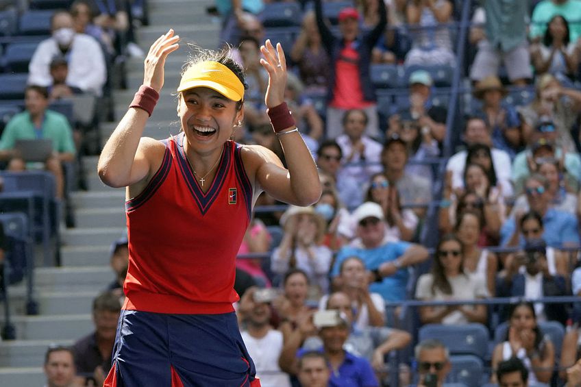 Emma Răducanu e în semifinale la US Open // FOTO: AFP