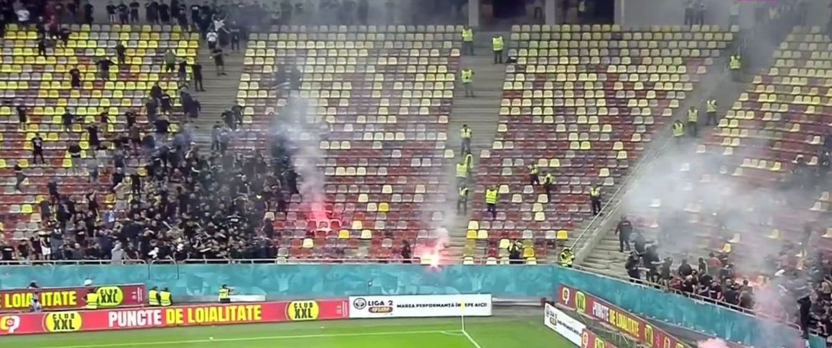 Scandal la Dinamo - Steaua! Bătaie între ultrași și jandarmi