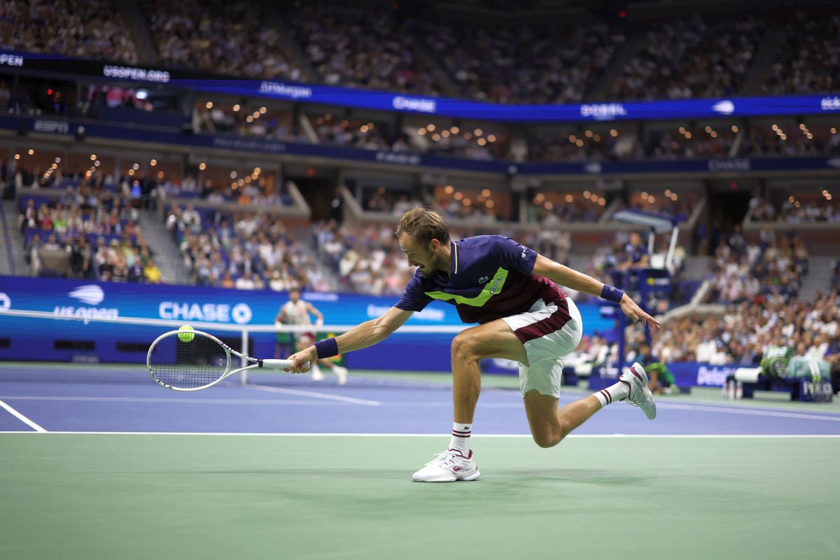Daniil Medvedev a trecut de Carlos Alcaraz în semifinalele US Open » Duel spectaculos cu Novak Djokovic în ultimul act