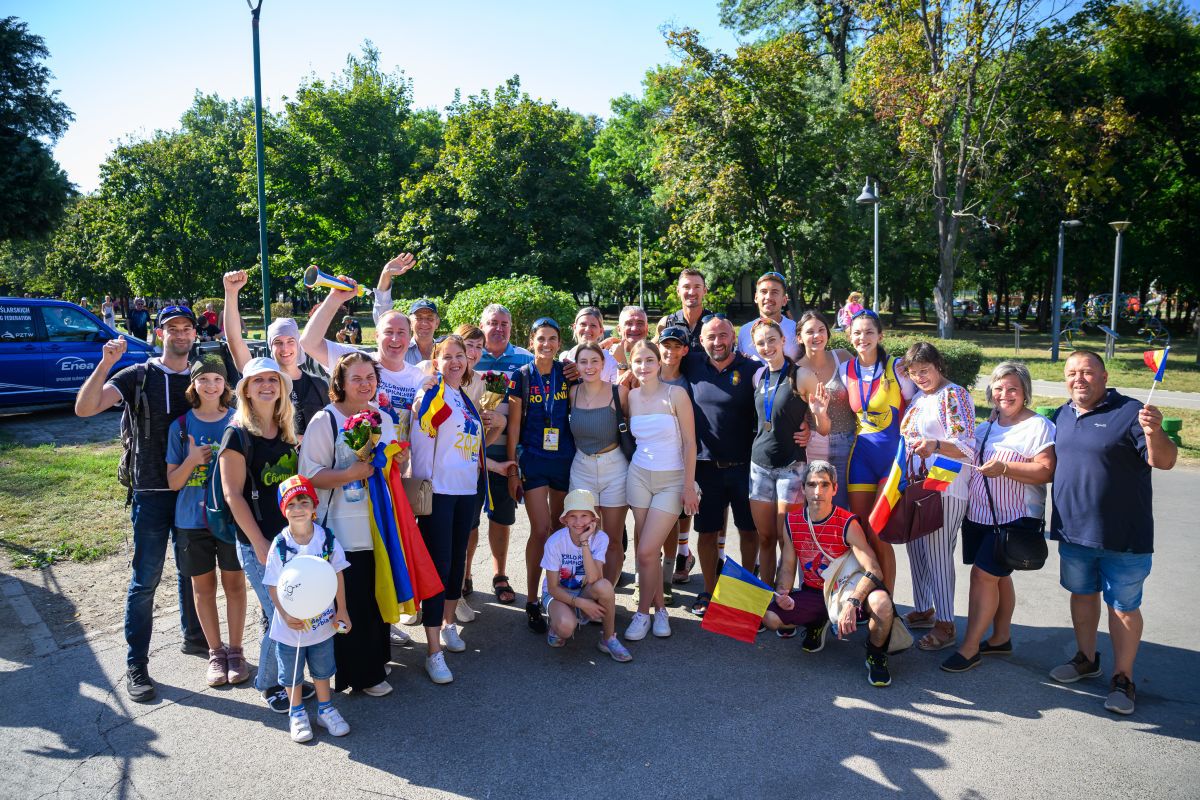 FOTO. Cum au sărbătorit sportivii români performanțele de la Campionatele Mondiale de Canotaj