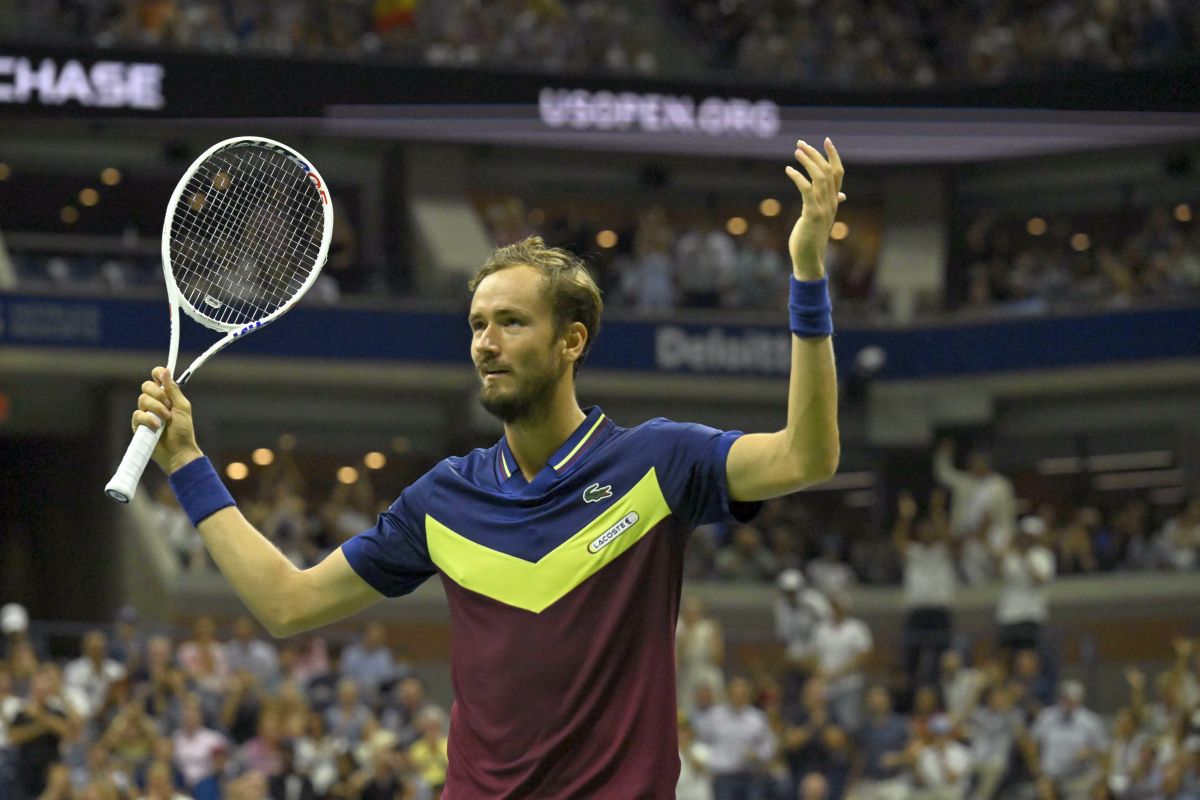 Daniil Medvedev a trecut de Carlos Alcaraz în semifinalele US Open » Duel spectaculos cu Novak Djokovic în ultimul act