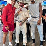 J Balvin alături de Carlos Alcaraz și jucătorul de baschet Jimmy Butler. Foto: Instagram