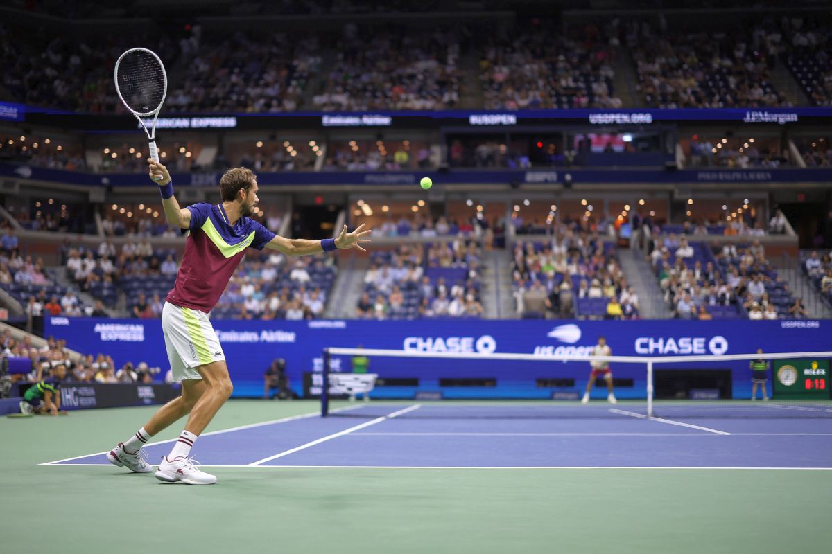 Daniil Medvedev a trecut de Carlos Alcaraz în semifinalele US Open » Duel spectaculos cu Novak Djokovic în ultimul act