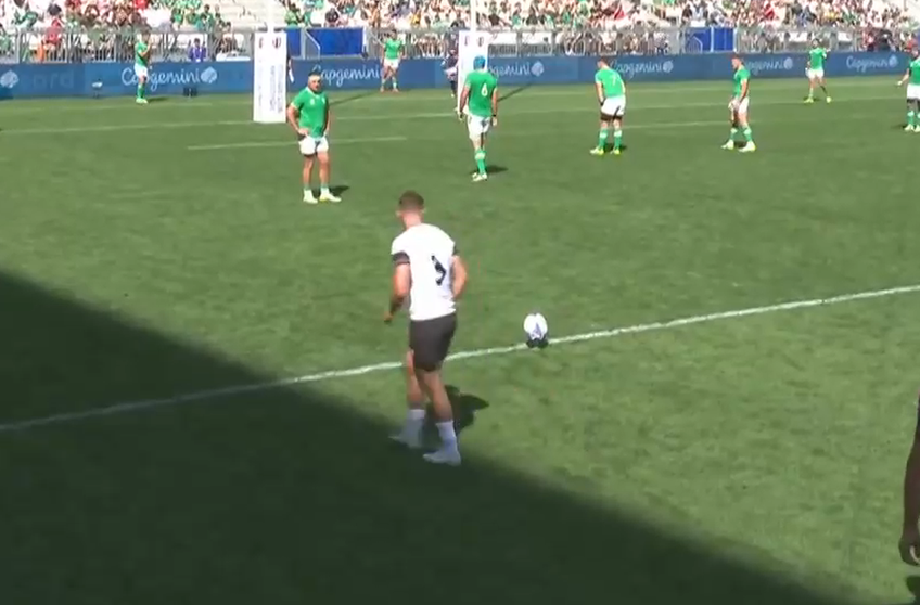 Intensitatea duelului cu Irlanda, debutul „stejarilor” la Cupa Mondială de rugby, a lăsat urme și pe tricourile jucătorilor României.