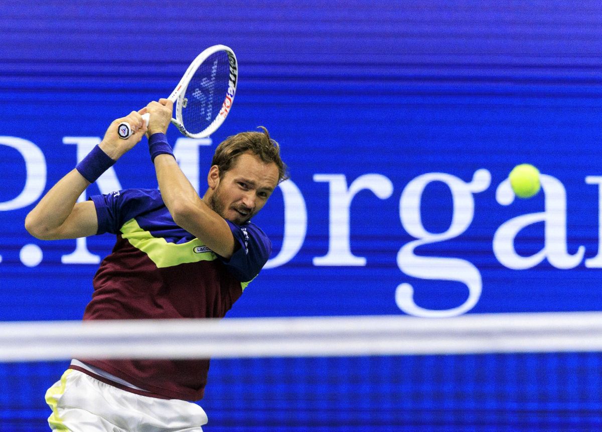 Daniil Medvedev a trecut de Carlos Alcaraz în semifinalele US Open » Duel spectaculos cu Novak Djokovic în ultimul act