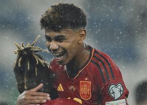Lamine Yamal a devenit cel mai tânăr jucător din istoria Euro! A oferit și un assist: ce recorduri mai poate doborî în Germania