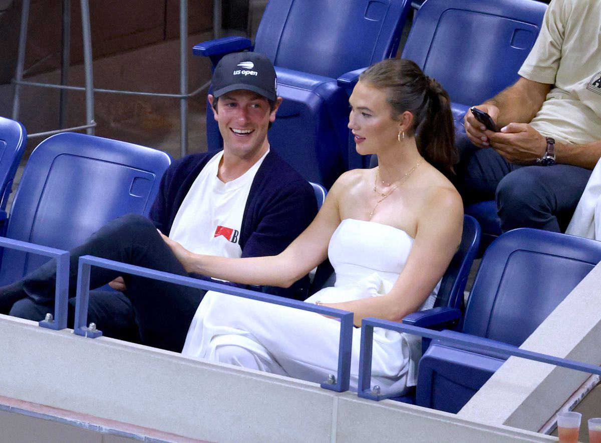 Divele în alb de la US Open! S-au făcut remarcate imediat în tribune, iar fotografii le-au pozat în cele mai neașteptate ipostaze