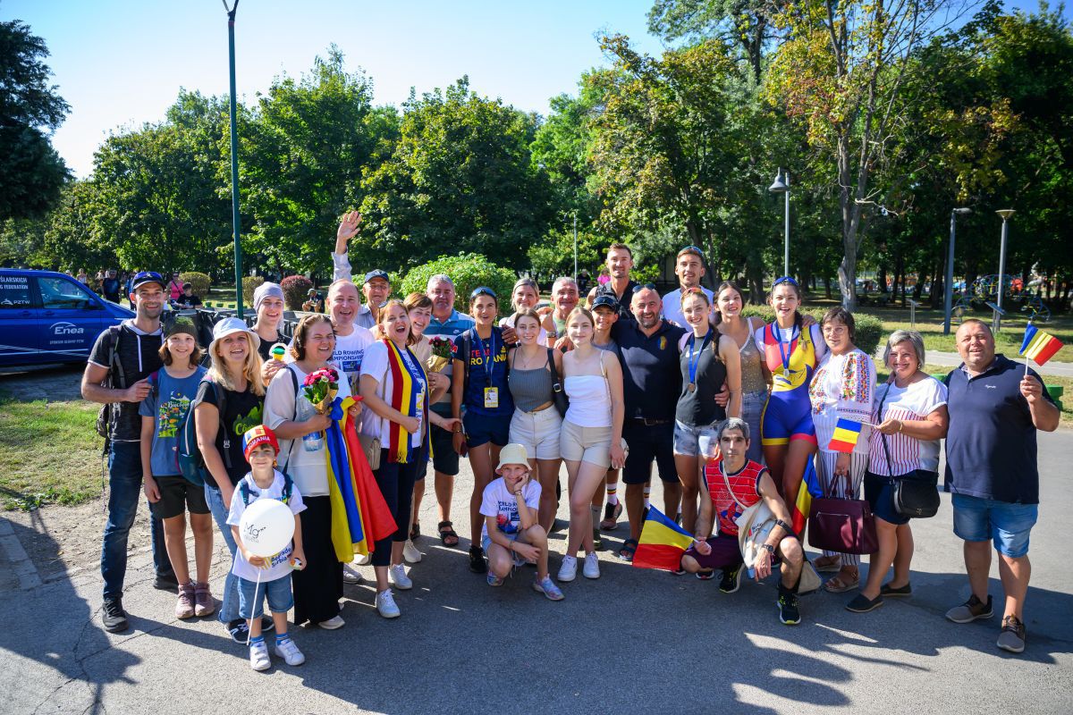 FOTO. Cum au sărbătorit sportivii români performanțele de la Campionatele Mondiale de Canotaj