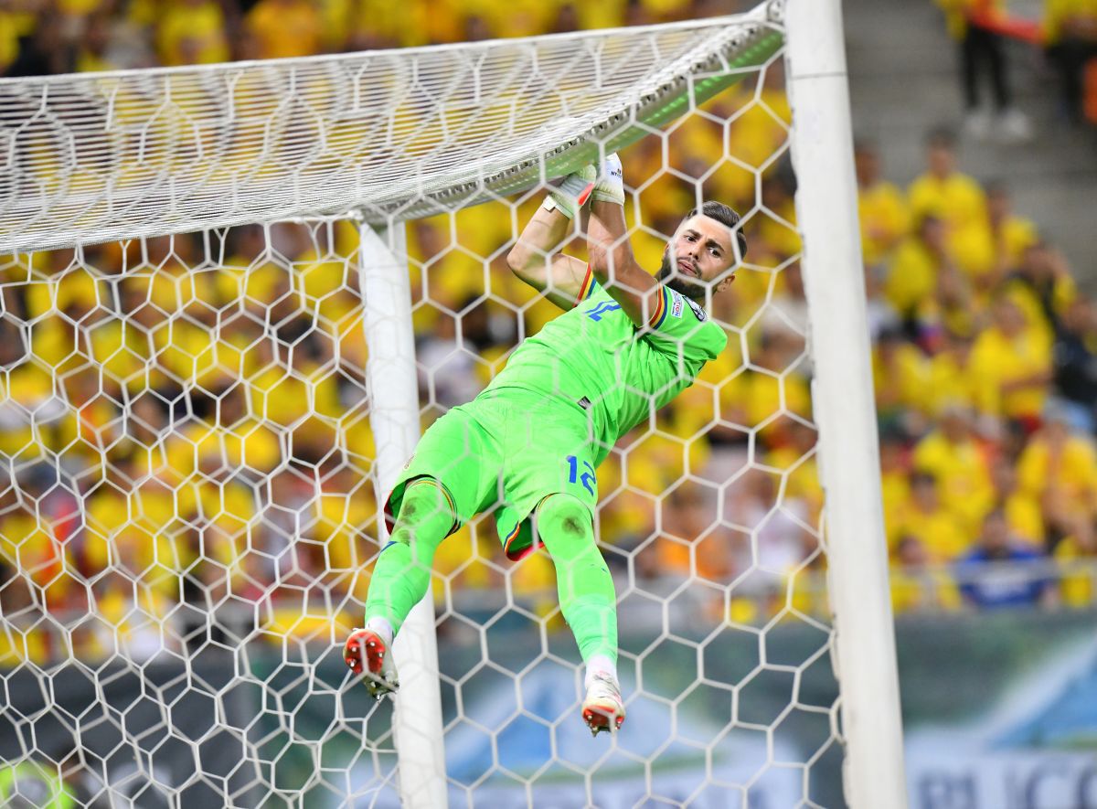 Edi, așa vrei să ne duci la Euro? România, cu 50.000 de fani în spate, a marcat un gol norocos, apoi a fost băgată în corzi de Israel