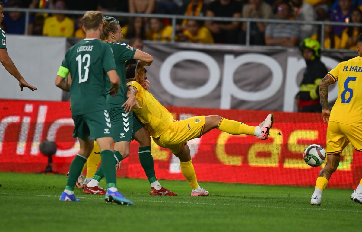 Moment emoționant înainte de România - Lituania » Christoph Daum a fost comemorat pe Stadionul Steaua