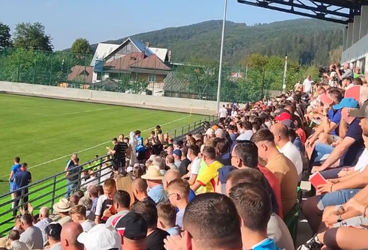 Noul stadion din regiunea Moldovei, inaugurat cu folk și cu nume mari din fotbalul românesc »  Locație pitorească, investiție de 3 milioane de euro