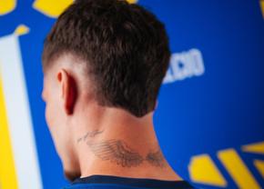 98,99, 100... Ce surpriză i-au pregătit italienii lui Dennis Man, ales cel mai bun fotbalist din luna august în Serie A