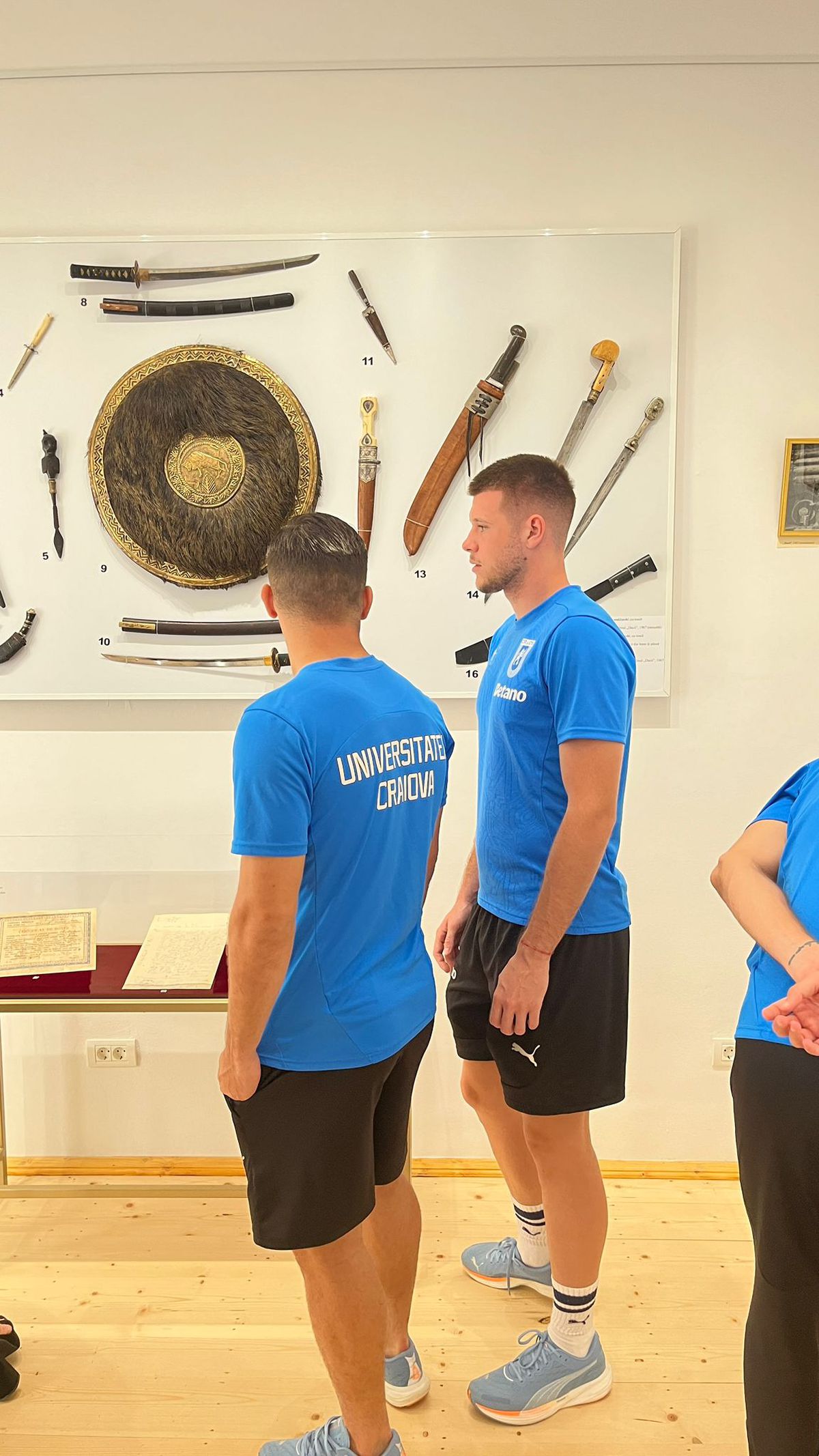 Fotbaliștii Universității Craiova au fost prezenți la deschiderea noului an școlar