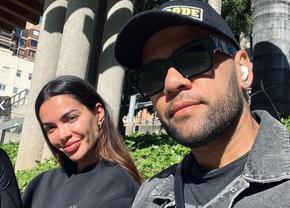 Război între soțiile lui Dani Alves: „Felicitări, fato! Ai ales un tată denaturat, ce ochi buni ai!” vs „Când robinetul se închide...”