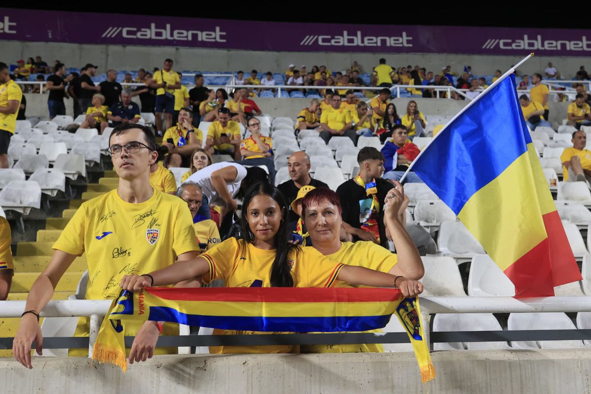 Ioan Niculae și alte cadre înainte de Cipru - România