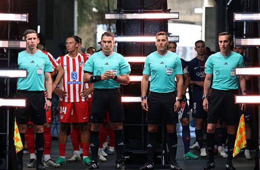 Istvan Kovacs a testat Refcam la meciul dintre PSG și Atletico de la Campionatul Mondial al Cluburilor 2025 Premieră la întâiul „Derby d'Italia” pentru Cristi Chivu! » Perspectivă specială pentru telespectatorii din Serie A