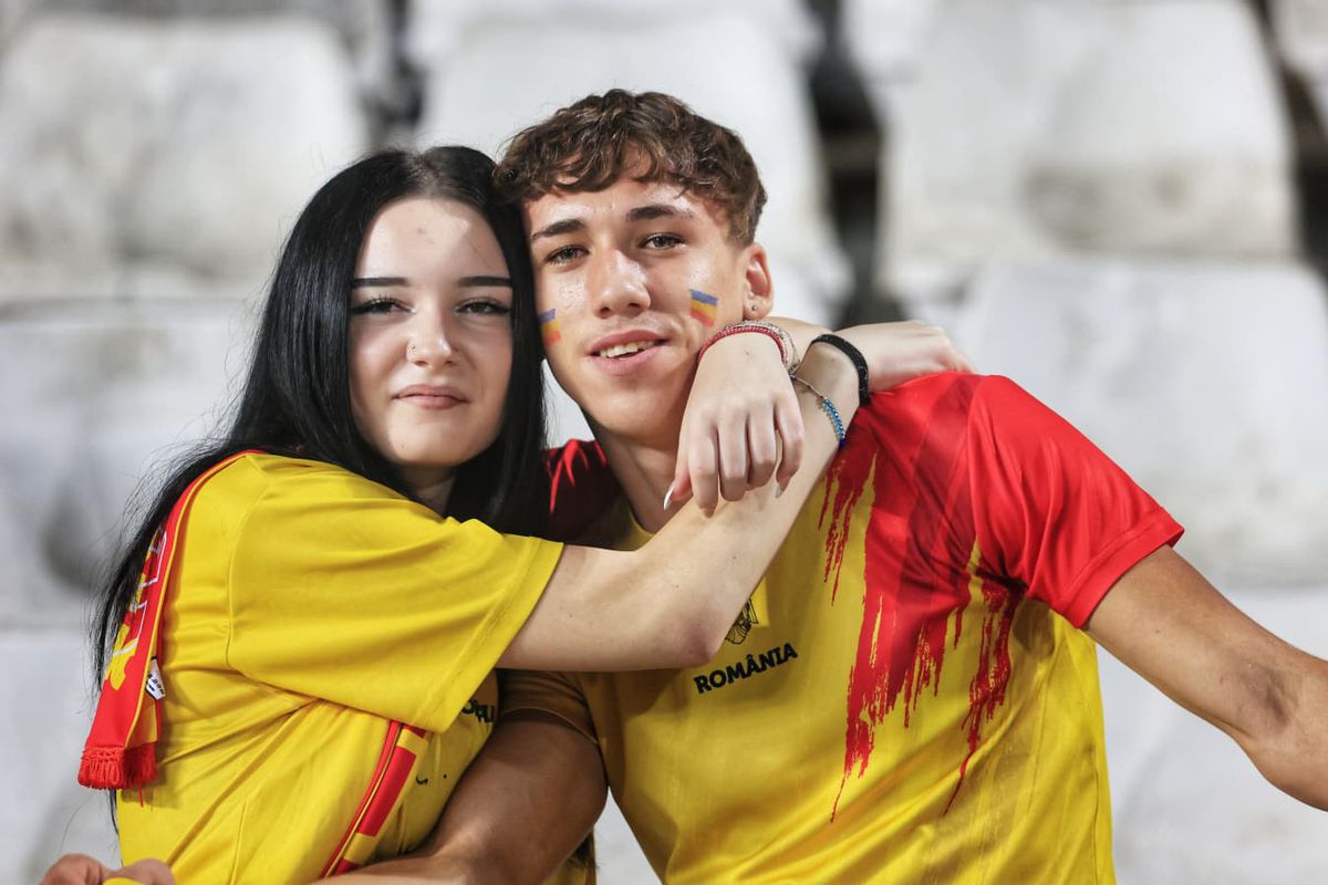 Ioan Niculae și alte cadre înainte de Cipru - România