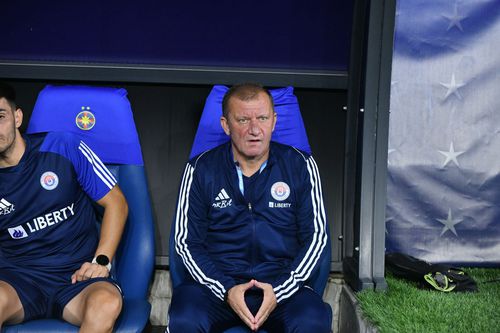 Dorinel Munteanu, fostul mare internațional, a comentat decizia celor de la FCSB de a-l păstra pe Vlad Chiricheș (35 de ani, mijlocaș central) pe lista pentru Superliga/ foto: Cristi Preda (GSP)