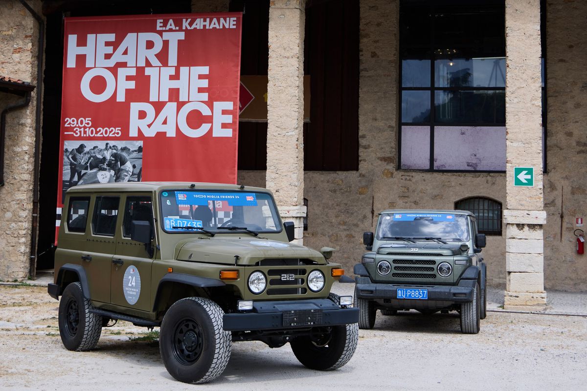 „Clona” de Land Rover Defender, mai ieftină decât un Fiat 500