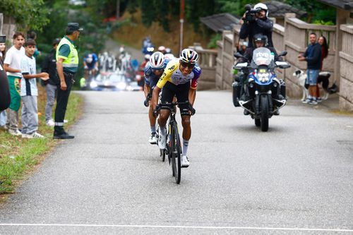 Egan Bernal în timpul etapei a 16-a FOTO La Vuleta