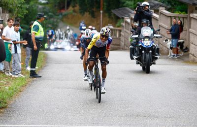 La Vuelta perturbată din nou de proteste pro-palestiniene îndreptate împotriva echipei Israel-Premier Tech