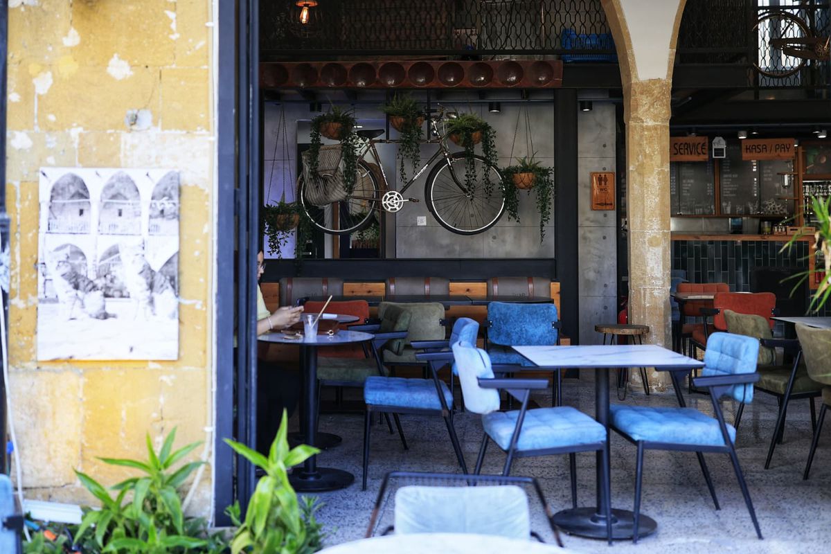 Nicosia - orașul împărțit în două