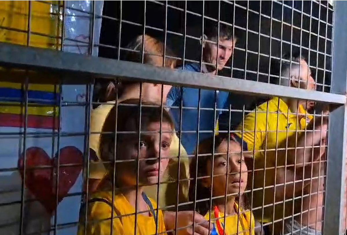 Fani furioși după Cipru - România: „Lucescu să își dea demisia”