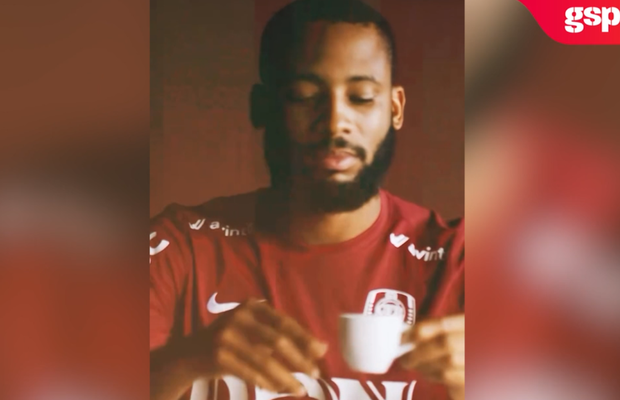 Spor la cafeluță! CFR Cluj și-a prezentat oficial noua achiziție printr-un clip special: „Este aici!”