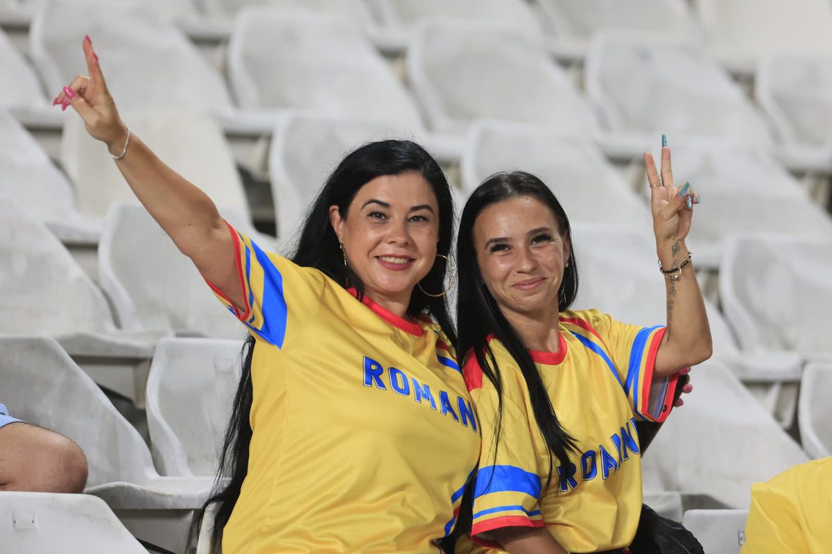 Ioan Niculae și alte cadre înainte de Cipru - România