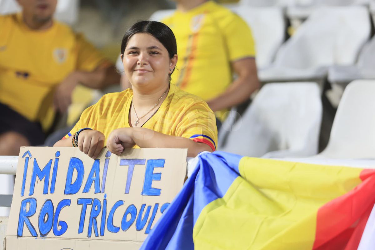 Ioan Niculae și alte cadre înainte de Cipru - România