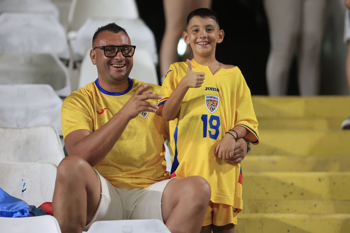 Ioan Niculae și alte cadre înainte de Cipru - România