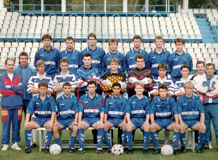 Ovidiu Hanganu, încercuit, la FC Național, cu care a fost vicecampion / Sursă foto: Facebook
