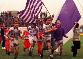 Parcurs cu parfum de anii '90 » Impresionează în Superligă și aduc aminte de marile echipe din trecut!