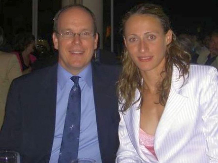 Camelia Potec și Prințul Albert de Monaco Camelia Potec, curtată de Prinţul Albert de Monaco: „M-au întrebat dacă nu puteam face un efort să devin prinţesă”