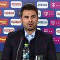 România U21 a pierdut cu Islanda U21, scor 0-1. Selecționerul Adrian Mutu (41 de ani) a fost nemulțumit de faptul că arbitrul partidei a discutat în limba rusă cu adversarii pe toată durata partidei.