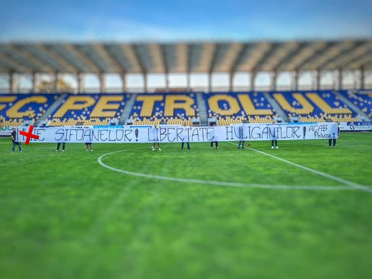 Război în lumea ultrașilor din România! Galeria Petrolului a scandat: „Sifoanelor, sifoanelor!” » Oamenii lui Mustață ar fi încălcat o regulă nescrisă