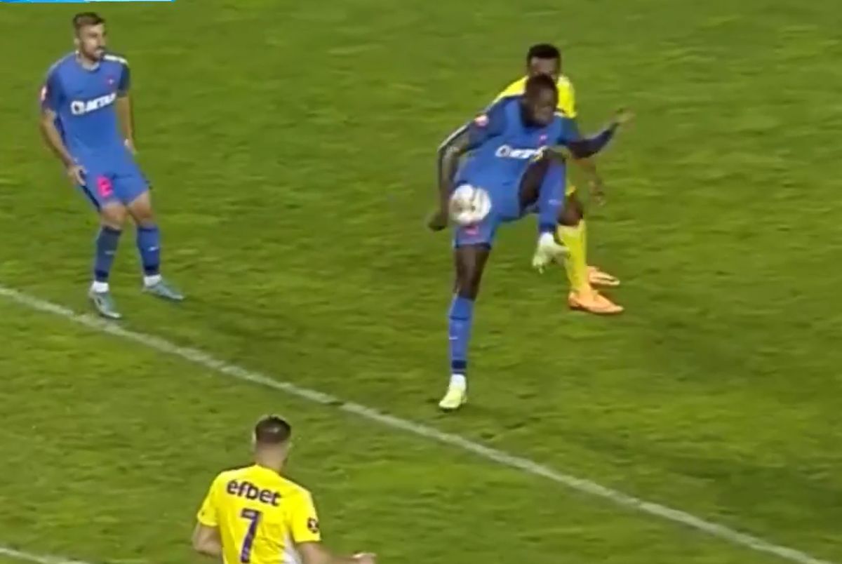 Henț evident, în careu, la Dawa, în Petrolul - FCSB » De ce nu a dictat penalty Horațiu Feșnic