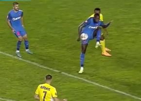 Henț evident, în careu, la Dawa, în Petrolul - FCSB » De ce nu a dictat penalty Horațiu Feșnic