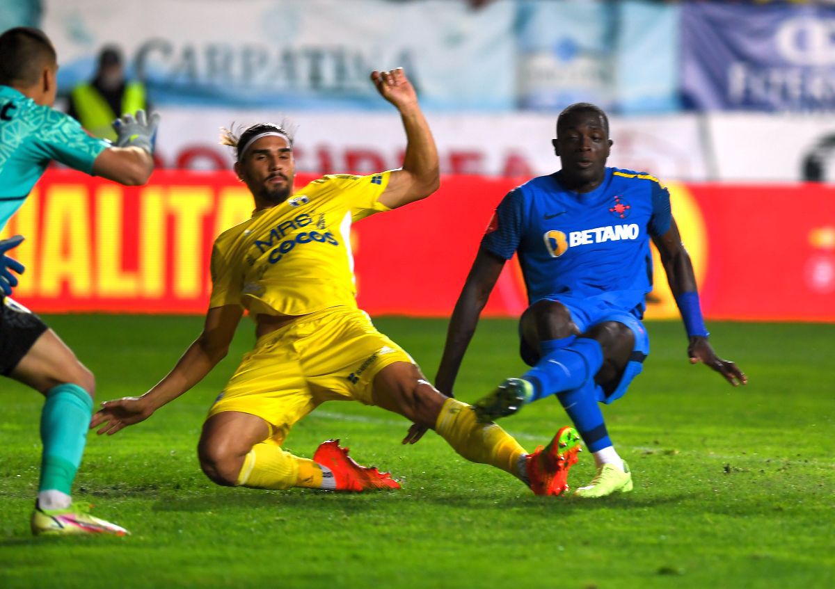 Gigi Becali își asumă o țeapă uriașă » A cheltuit o avere pe cei 5 fotbaliști pe care îi dă afară în iarnă