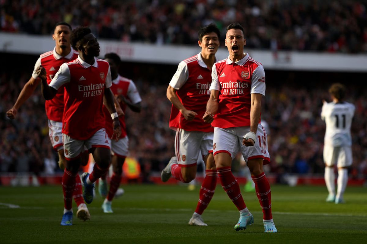 Cu „tunarii” nu e de glumit! Arsenal o bate și pe Liverpool și conduce clasamentul din Premier League