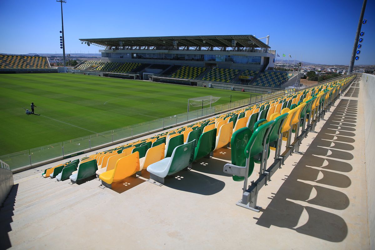 Stadionul AEK Larnaca