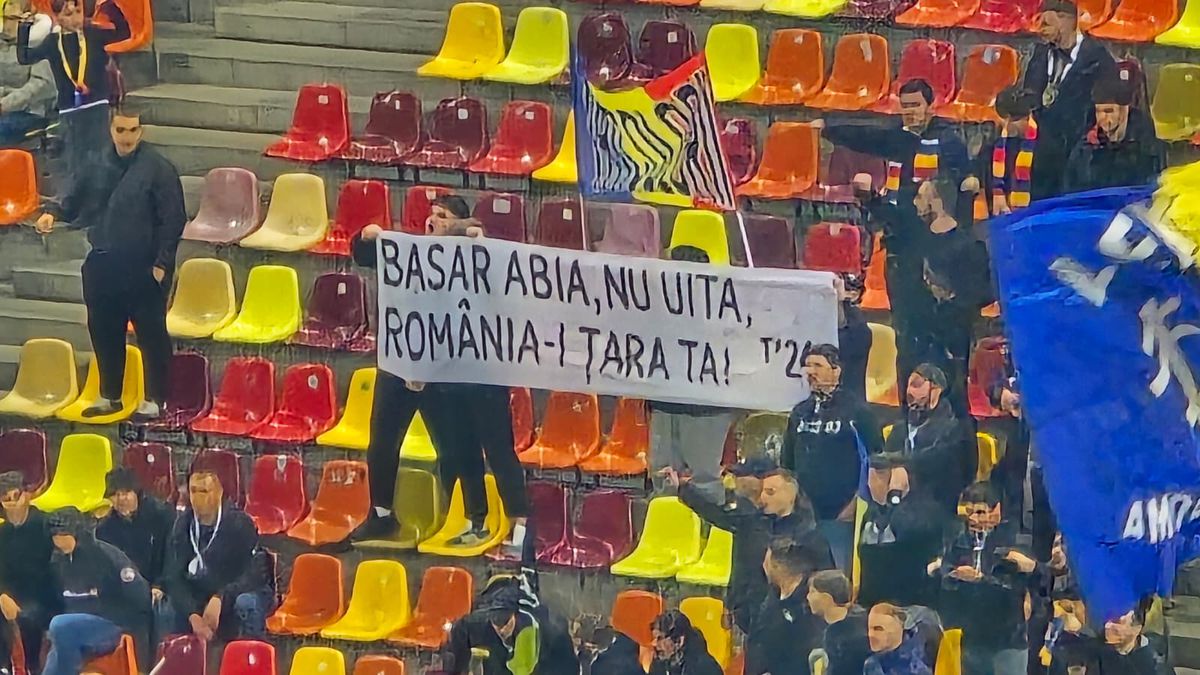 Galeriile s-au războit prin mesaje în Dinamo - Rapid » „Câinii” le-au luat fața giuleștenilor