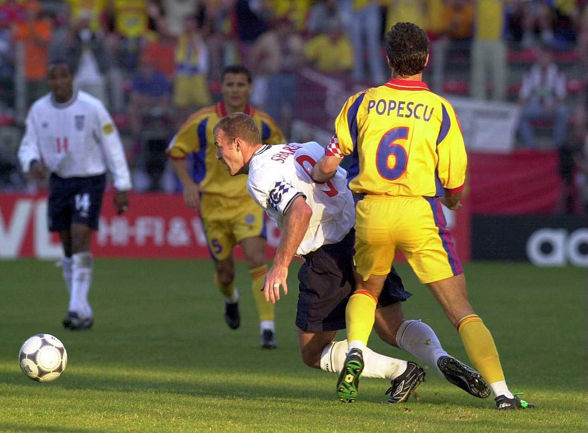 3 momente incredibile cu marele Gică Popescu, de ziua lui » Vândut pe două mașini de spălat, lider la Barcelona, a „pățit-o” cu Guardiola și Cruyff: „Aveți 10 minute, hotărâți-vă!”