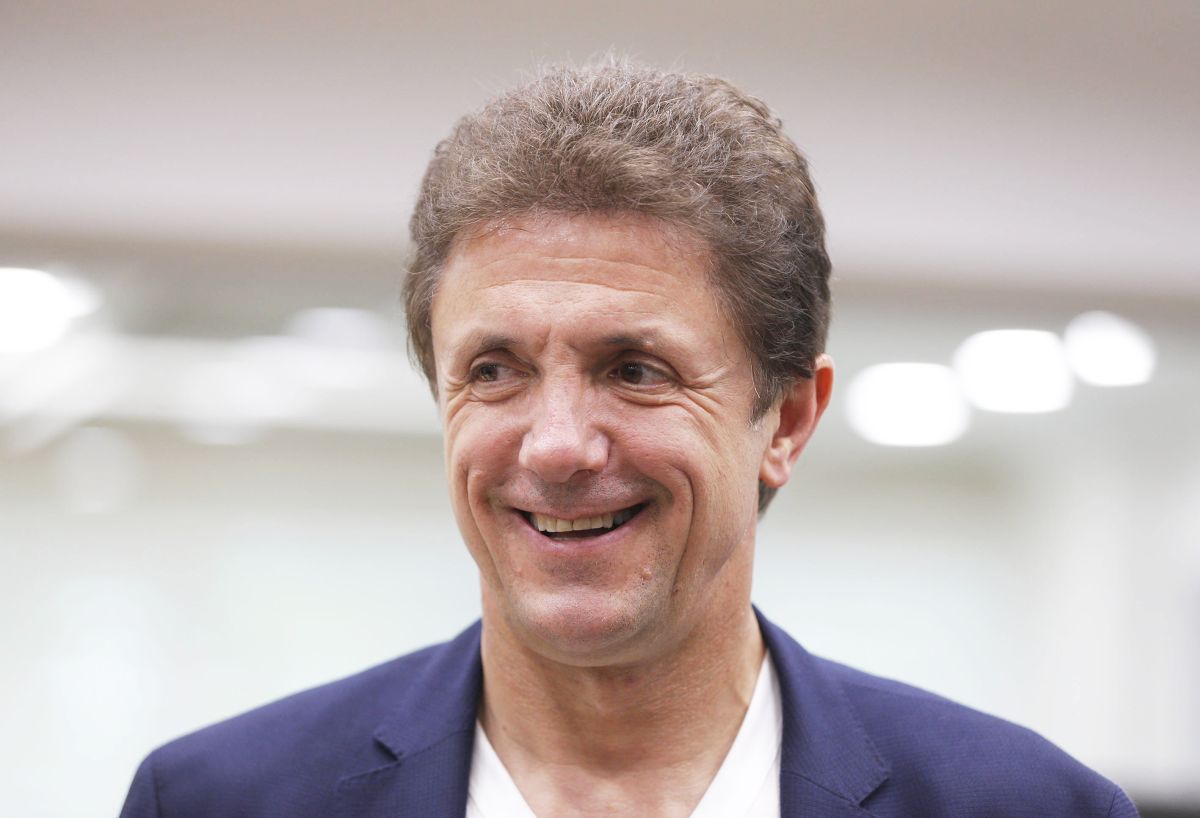 3 momente incredibile cu marele Gică Popescu, de ziua lui » Vândut pe două mașini de spălat, lider la Barcelona, a „pățit-o” cu Guardiola și Cruyff: „Aveți 10 minute, hotărâți-vă!”