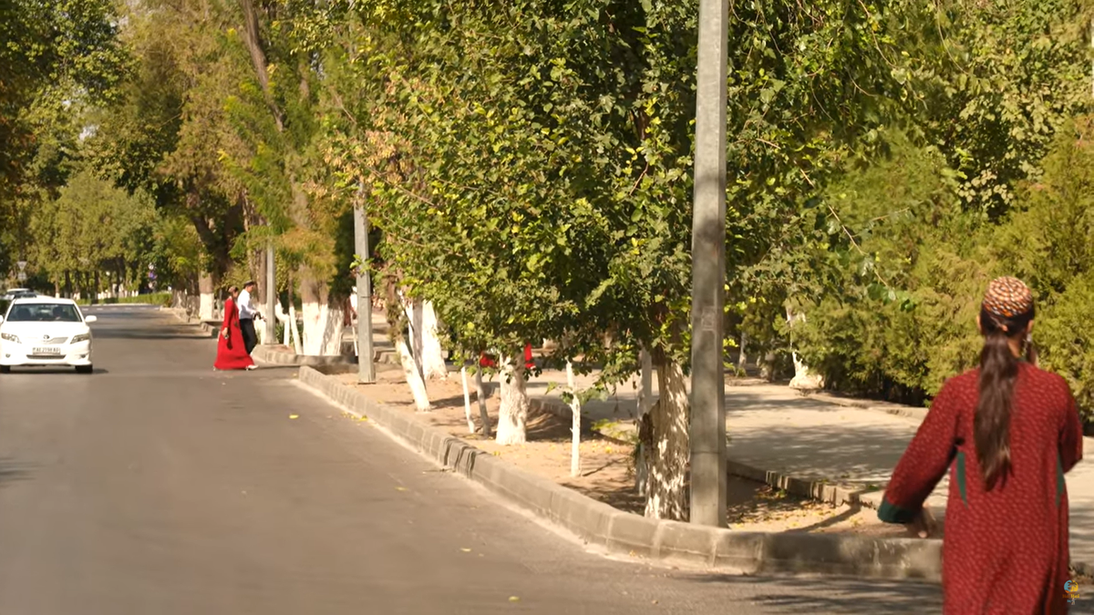 Cunoscuții vloggeri români au ajuns la câțiva pași de stadionul INTERZIS din cel mai misterios oraș al lumii: „Teoretic, trebuia să îl vizităm... nu se poate”