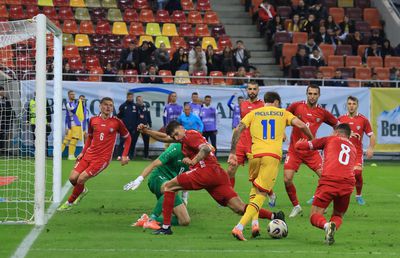 „O bucurie pentru două țări înfrățite” » Cum poate România să trimită Republica Moldova la barajul pentru Cupa Mondială 2026