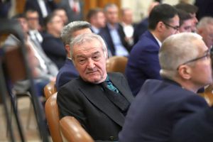 Gigi Becali nu poate înregistra ultimul transfer la FCSB: „Merg în Parlament, altfel așteptăm 30 de zile”